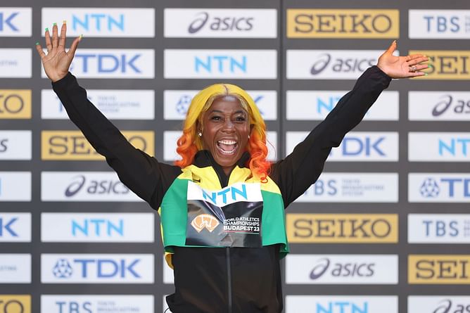"The knee is taped again"; "Effortless"- Fans react to Shelly-Ann Fraser-Pryce's 100m Olympic season opener at the JAAA French Foray #3 2024