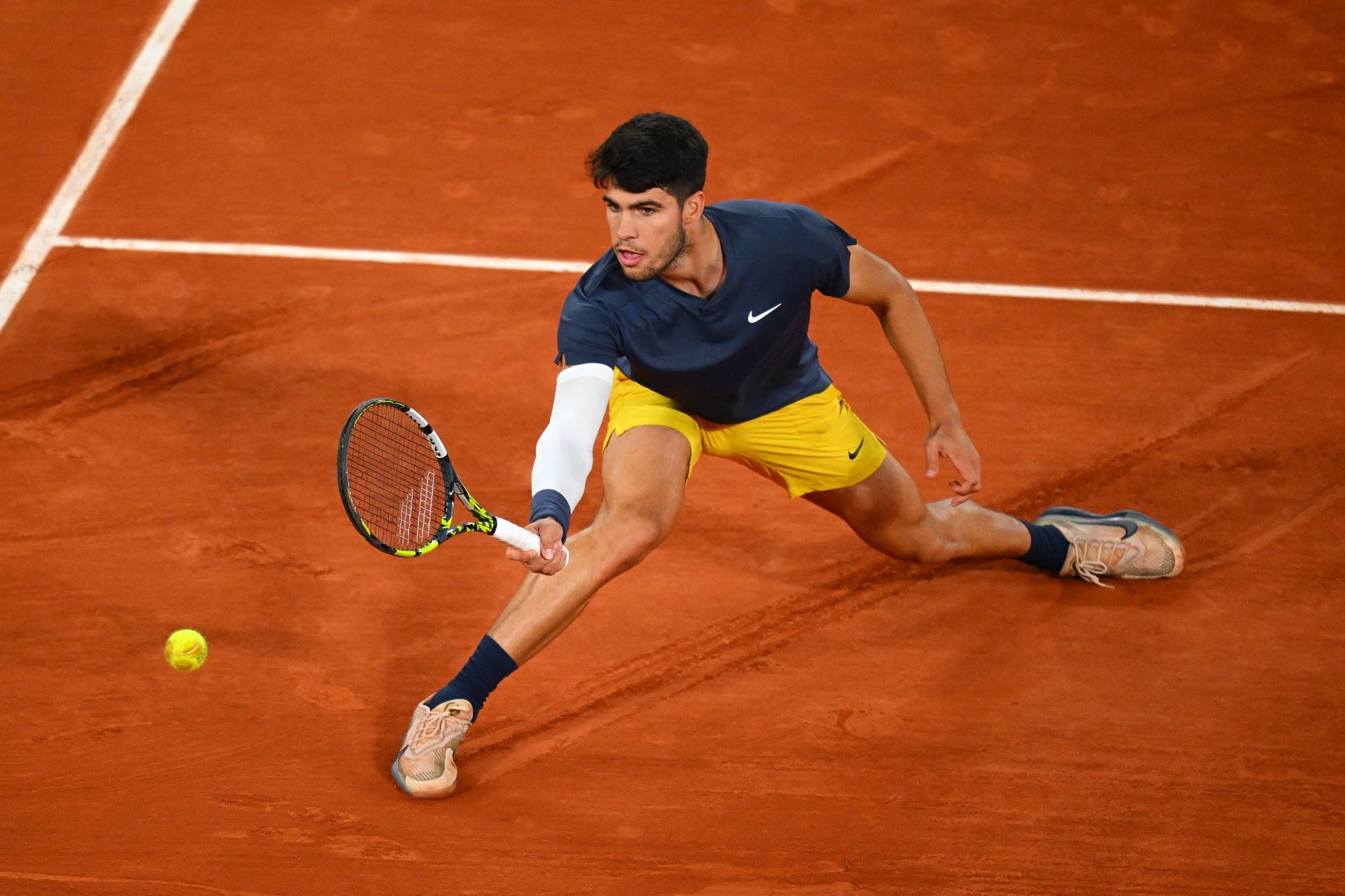 Carlos Alcaraz at the 2024 French Open. (Photo: Getty)