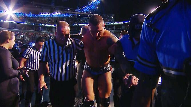 Randy Orton evades surprise attack backstage