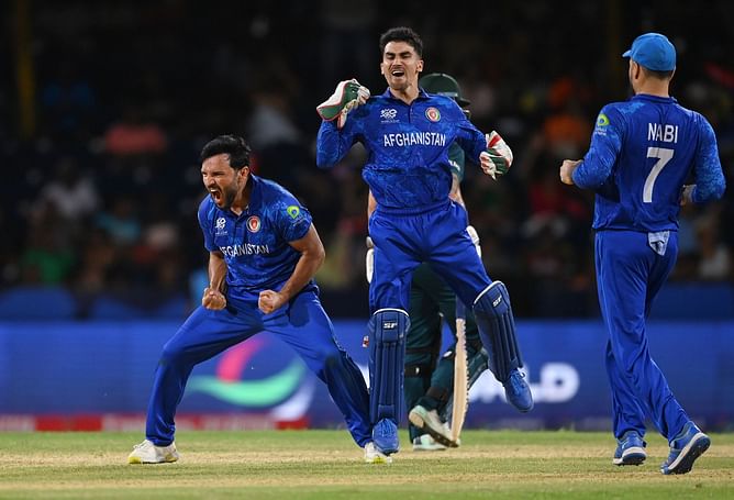 [Watch] Noor Ahmad takes a brilliant catch to send Glenn Maxwell back in AUS vs AFG 2024 T20 World Cup Super 8 match