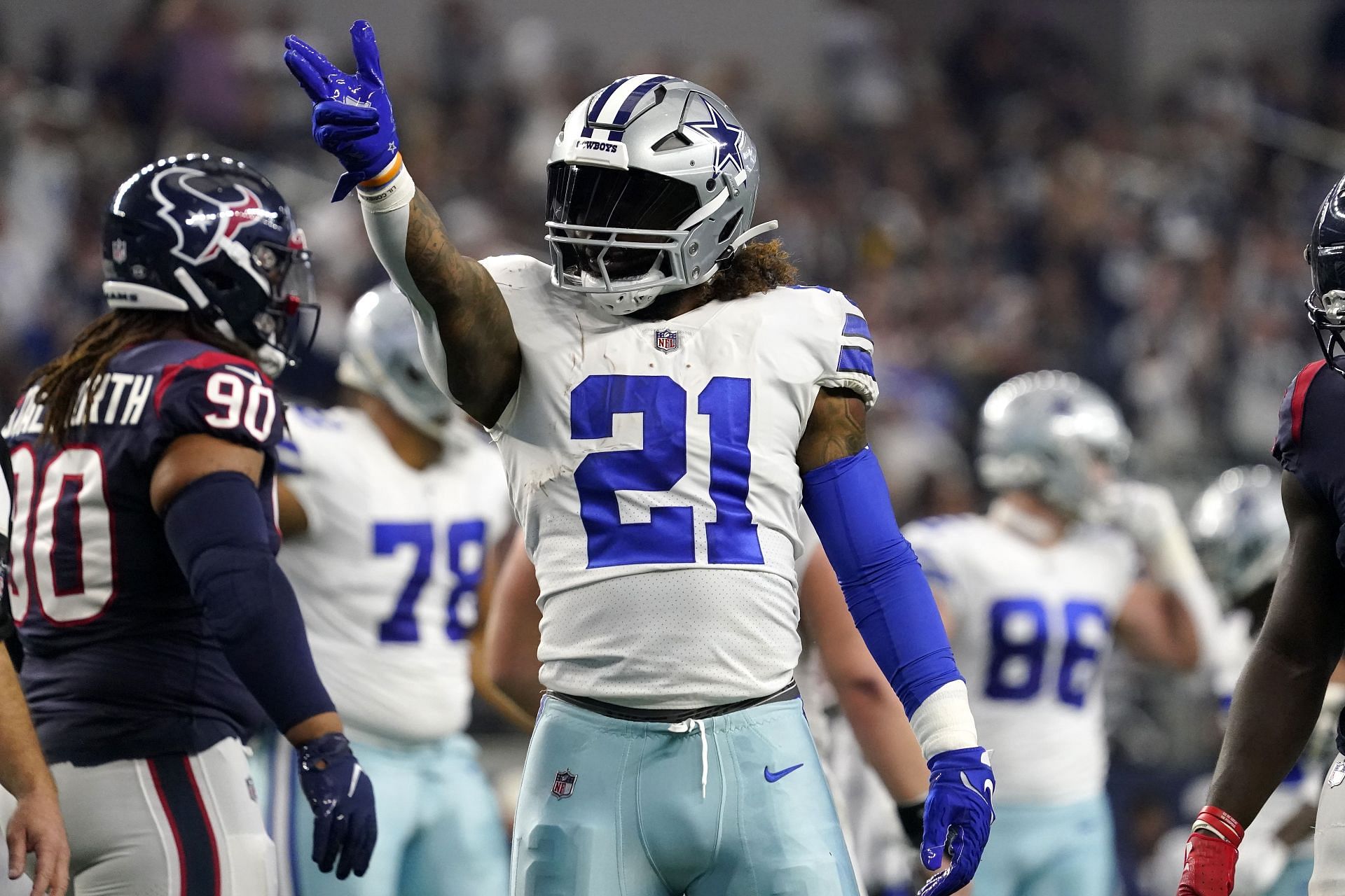 Ezekiel Elliott is back with the Dallas Cowboys