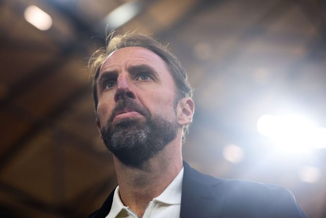 "A similar scenario to Paul Scholes" - Manchester United legend believes England star is being misused by Gareth Southgate