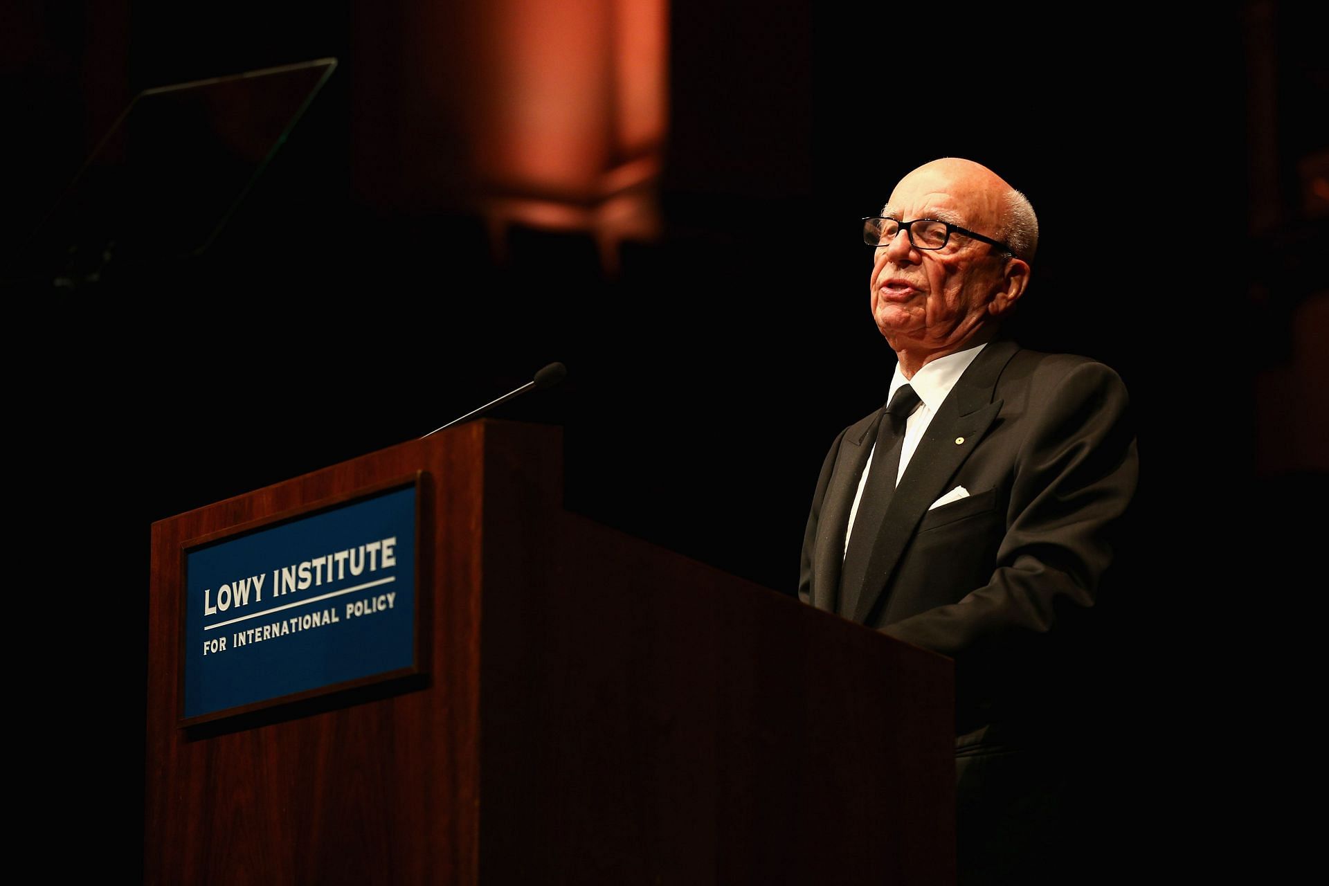 Rupert Murdoch smiled throughout his wedding photos (Image via Getty)