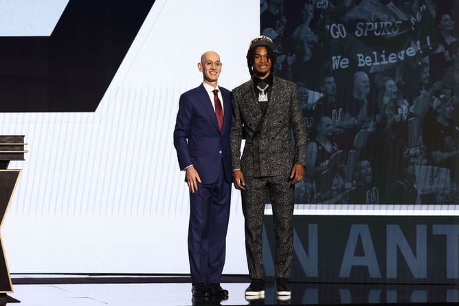 Skip Bayless calls out UConn HC Dan Hurley for 'camera-hogging' Stephon Castle's draft interview: "Give me a break"