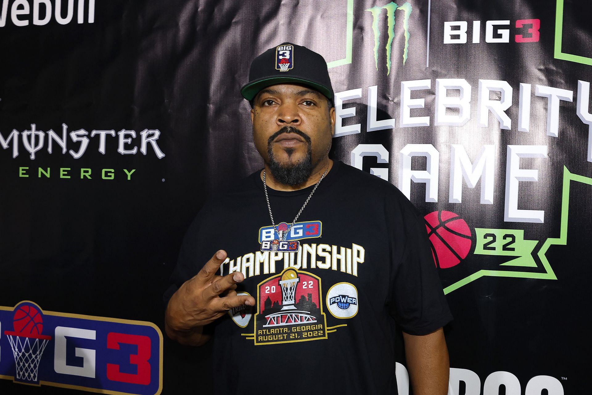 Rapper Ice Cube recently opened up about Drake- Lamar rap battle (Image via Getty)