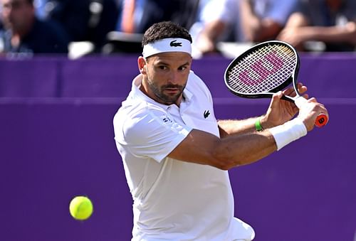 Grigor Dimitrov in action at the 2024 cinch Championships at The Queen's Club, London