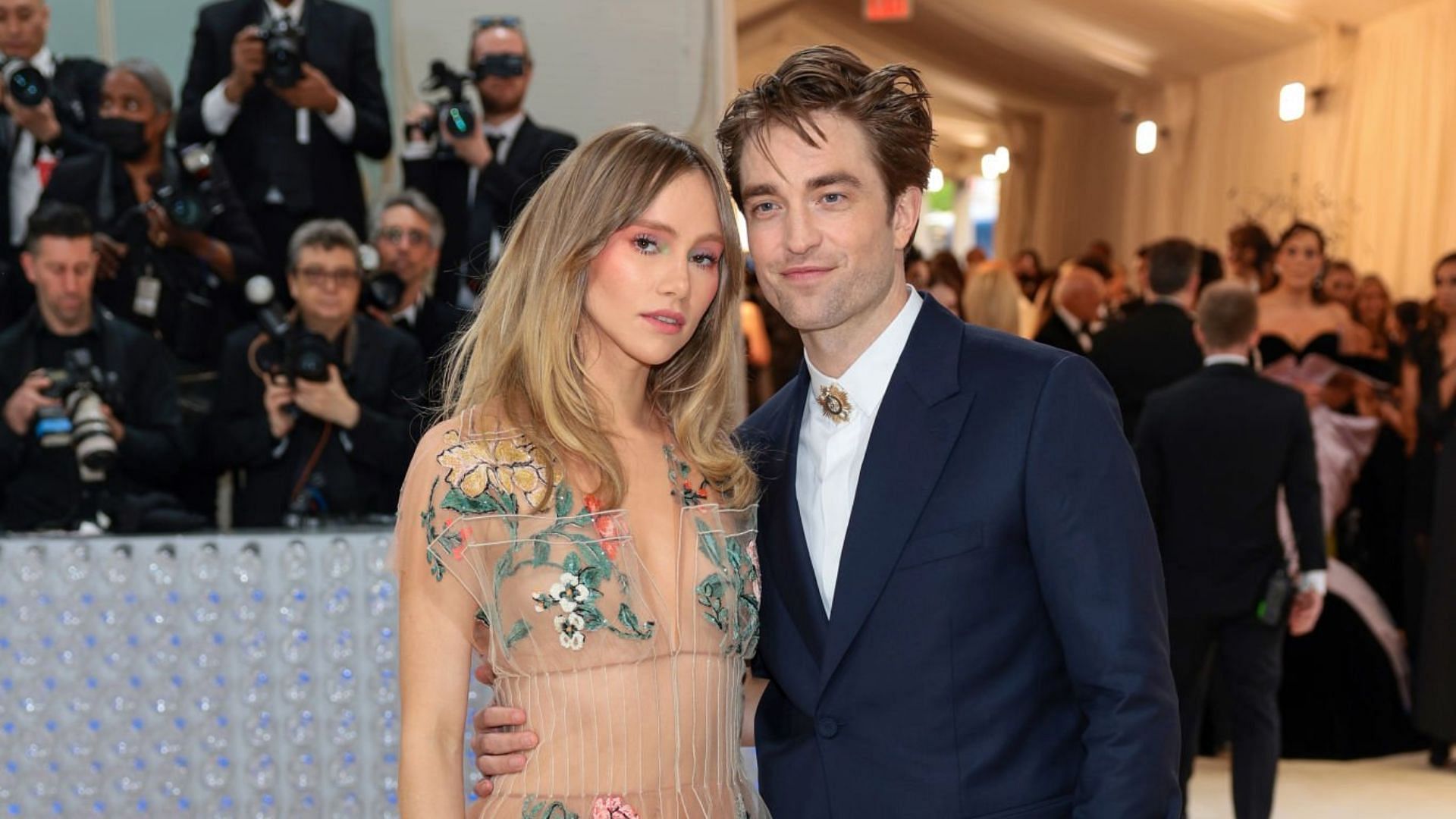 Robert Pattinson and Suki Waterhouse (Photo by Dimitrios Kambouris/Getty Images for The Met Museum/Vogue)