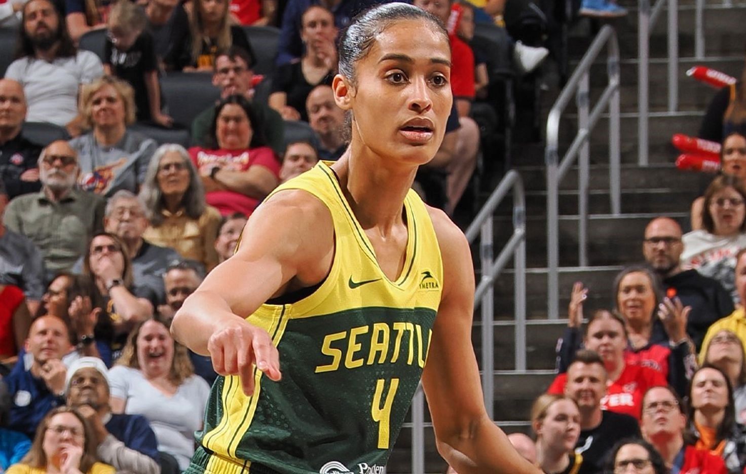 Fans react after Skylar Diggins-Smith takes brutal hit to face from Kahleah Copper. (Photo from Seattle Storm X page)