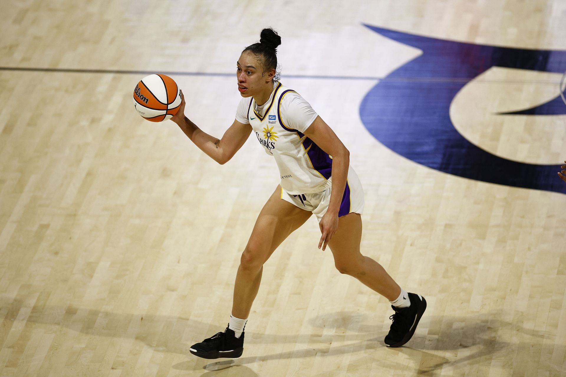 Washington Mystics vs. Los Angeles Sparks (Getty)