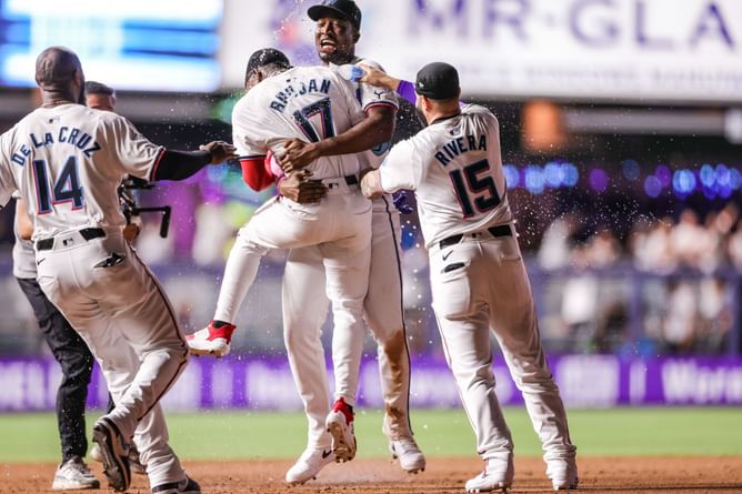 In Photos: Marlins players sport Panthers gear pre-game to cheer on team's first-ever Stanley Cup quest