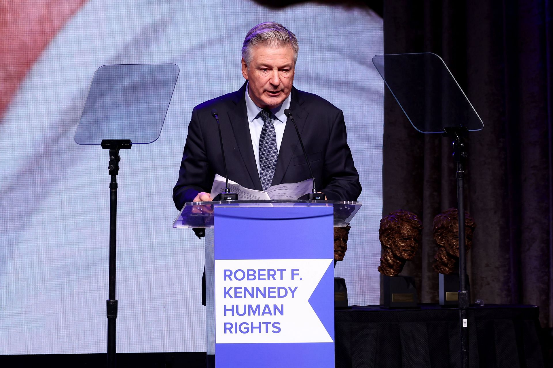 Alec Baldwin (Image via Mike Coppola/Getty Images)