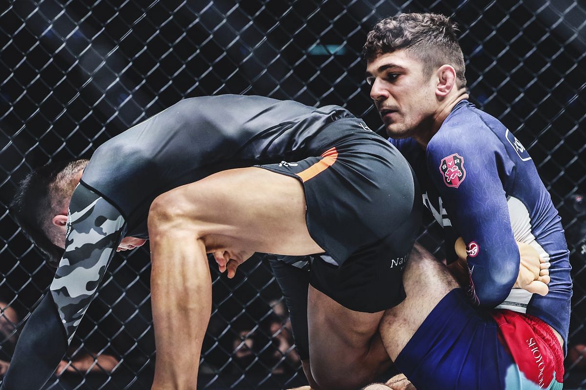 Mikey Musumeci (R) dominated Gabriel Sousa | Image by ONE Championship