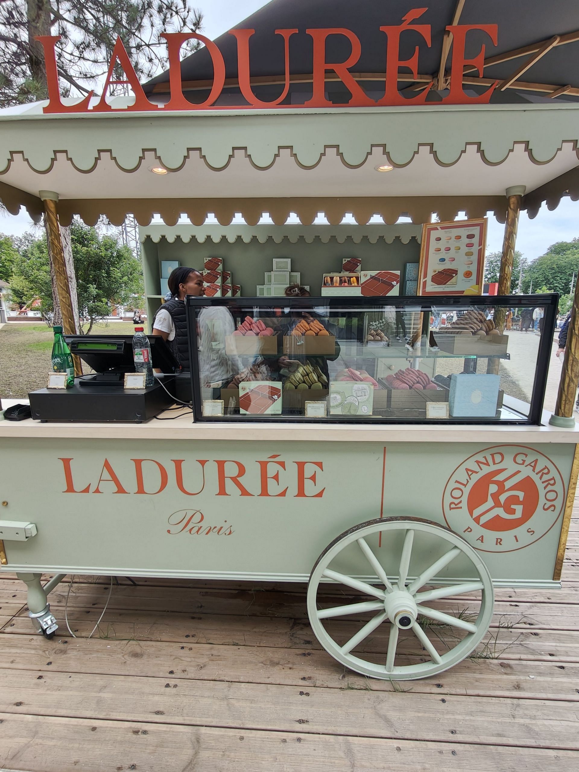 The Ladur&eacute;e cart on the grounds of Roland-Garros