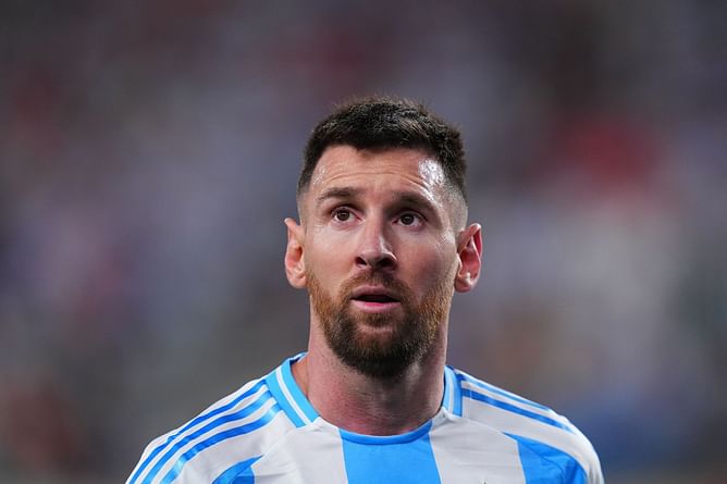 Lionel Messi injury: Angel Di Maria and Emi Martinez provide update on Argentina captain after 2-0 Peru win