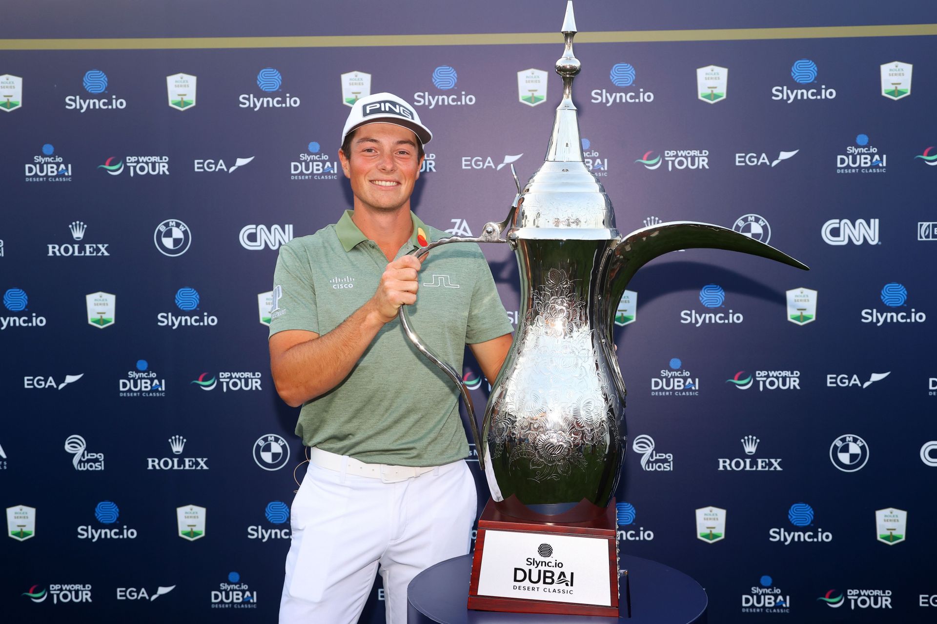 Victor Hovland, 2022 Slync.io Dubai Desert Classic (Image via Getty)