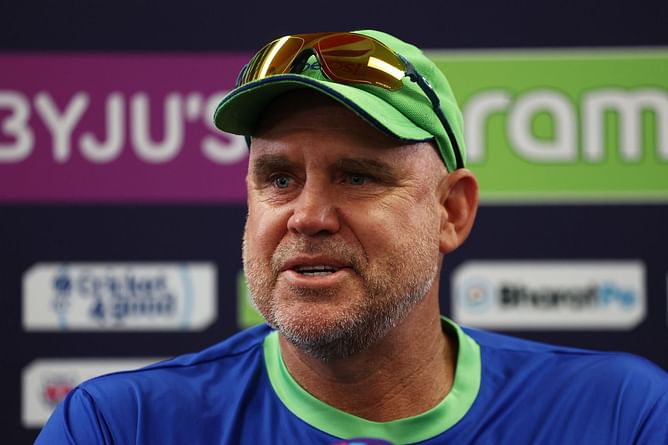 [Watch] Matthew Hayden mistakenly says sex instead of six on air during AUS vs ENG 2024 T20 World Cup match, leaves commentary box in splits