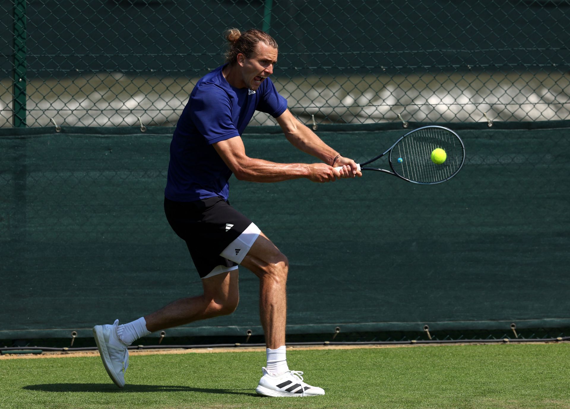 Alexander Zverev practicing ahead of the grass-court Major