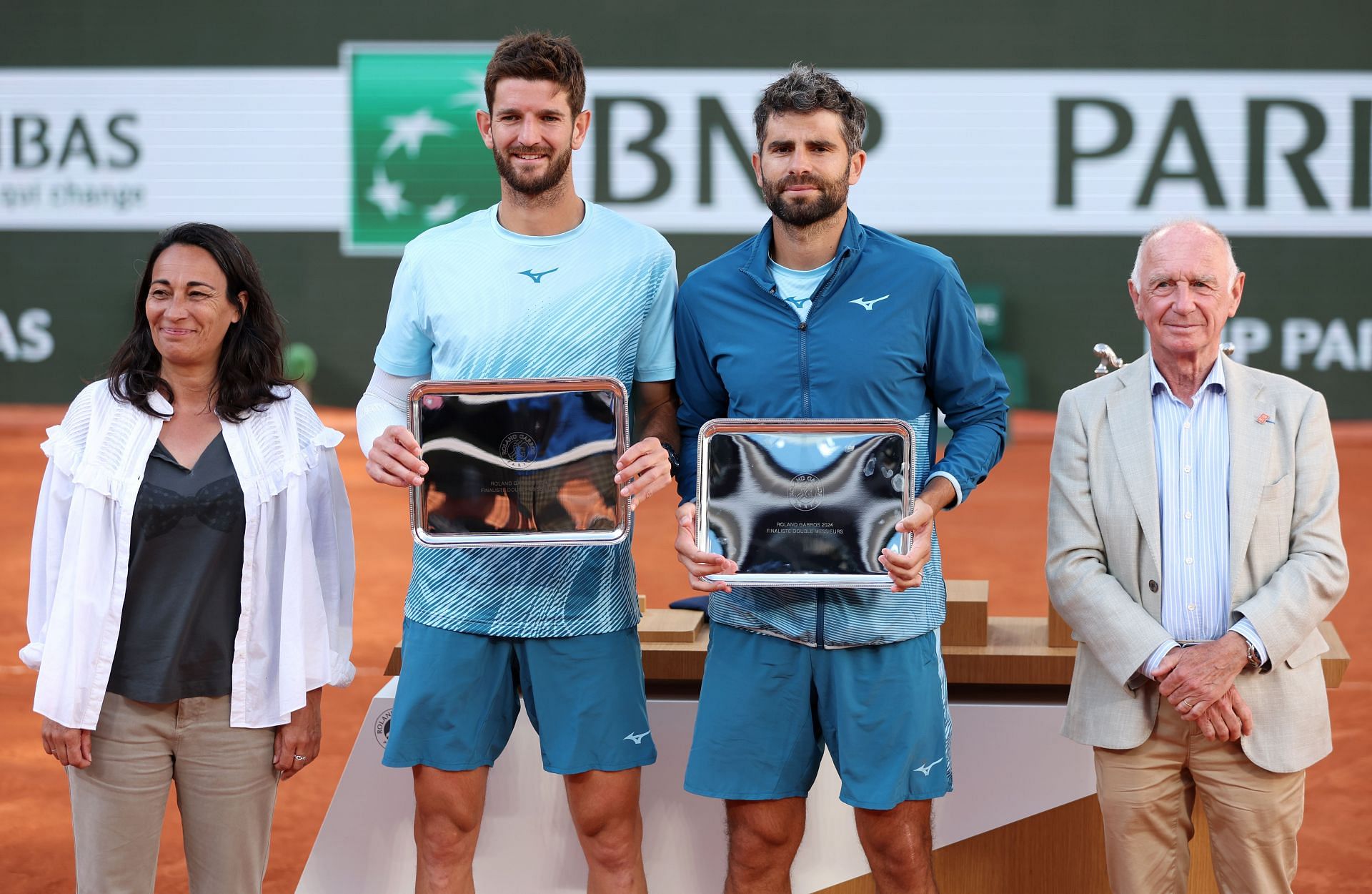 Bolelli and Vavassori with their French Open runer-up trophies