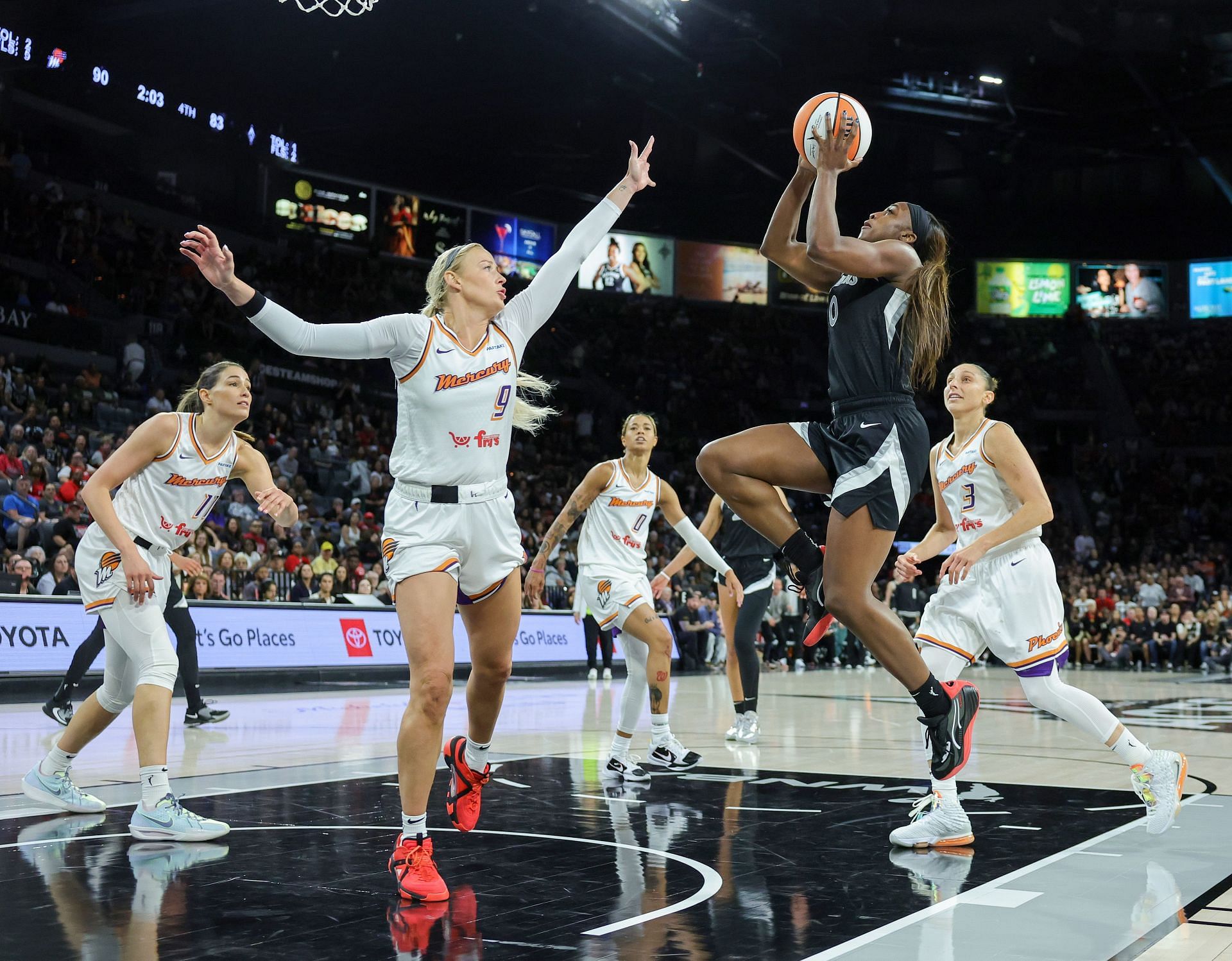 Phoenix Mercury v Las Vegas Aces