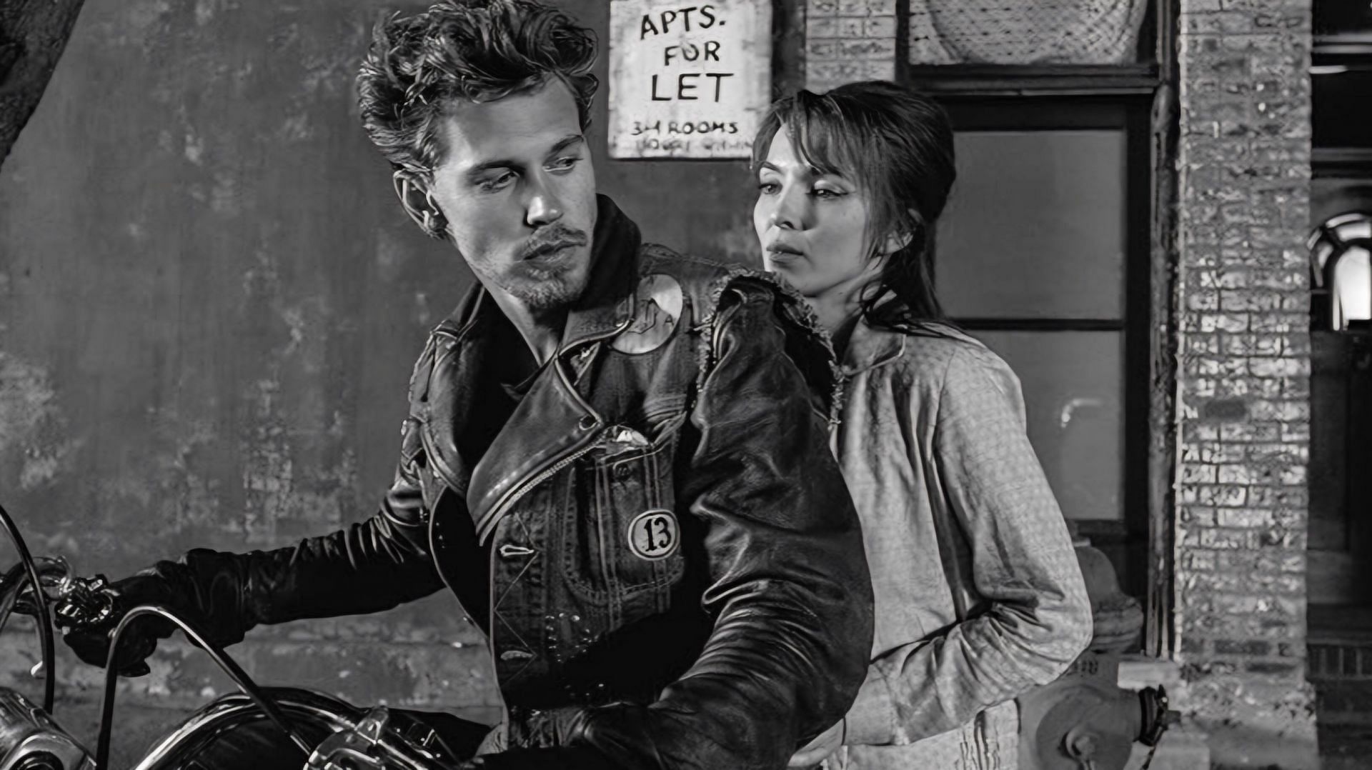 Austin Butler and Jodie Comer in The Bikeriders