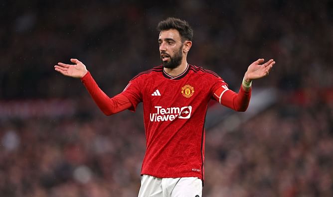 Manchester United higher-ups could make 25-year-old star club captain if Bruno Fernandes leaves club this summer: Reports