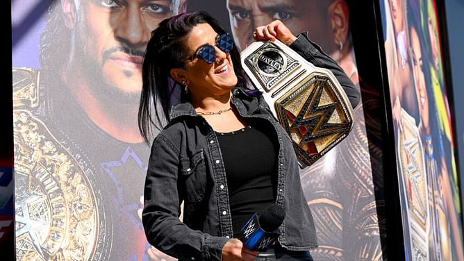 Popular WWE star sends seven-word warning to Bayley