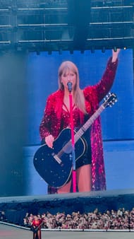 (Credit: Instagram/@ninawestbrook)