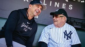In Photos: Aaron Boone and Yankees squad meet Art Schallock, oldest living former pitcher at Oracle Park