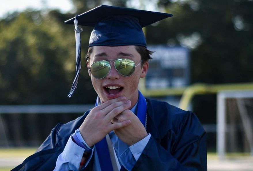 Where did Owen Holt study?