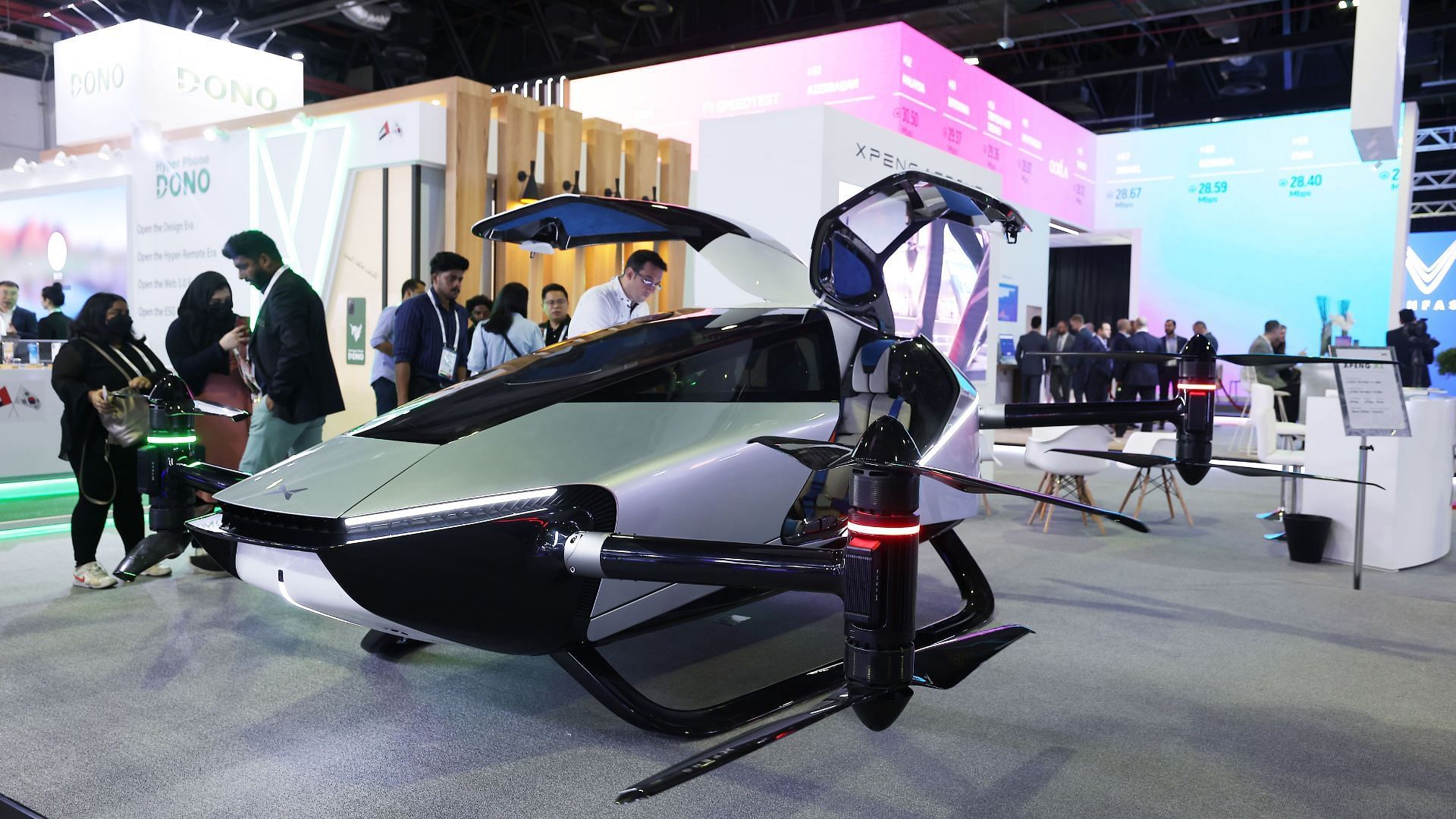 Here&#039;s a look at the Xpeng X2 with its gull-wing doors open (Image via aeroht.com)