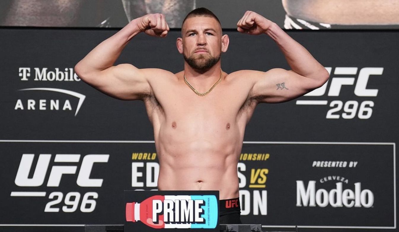 What is Dustin Jacoby's Record?