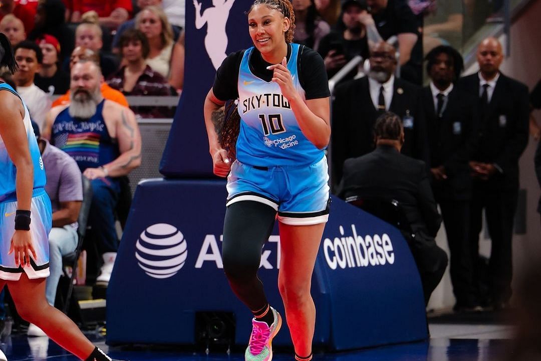 Kamilla Cardoso takes flight draining tough bucket for her first WNBA points. Credit: Chicago Sky/Instagram