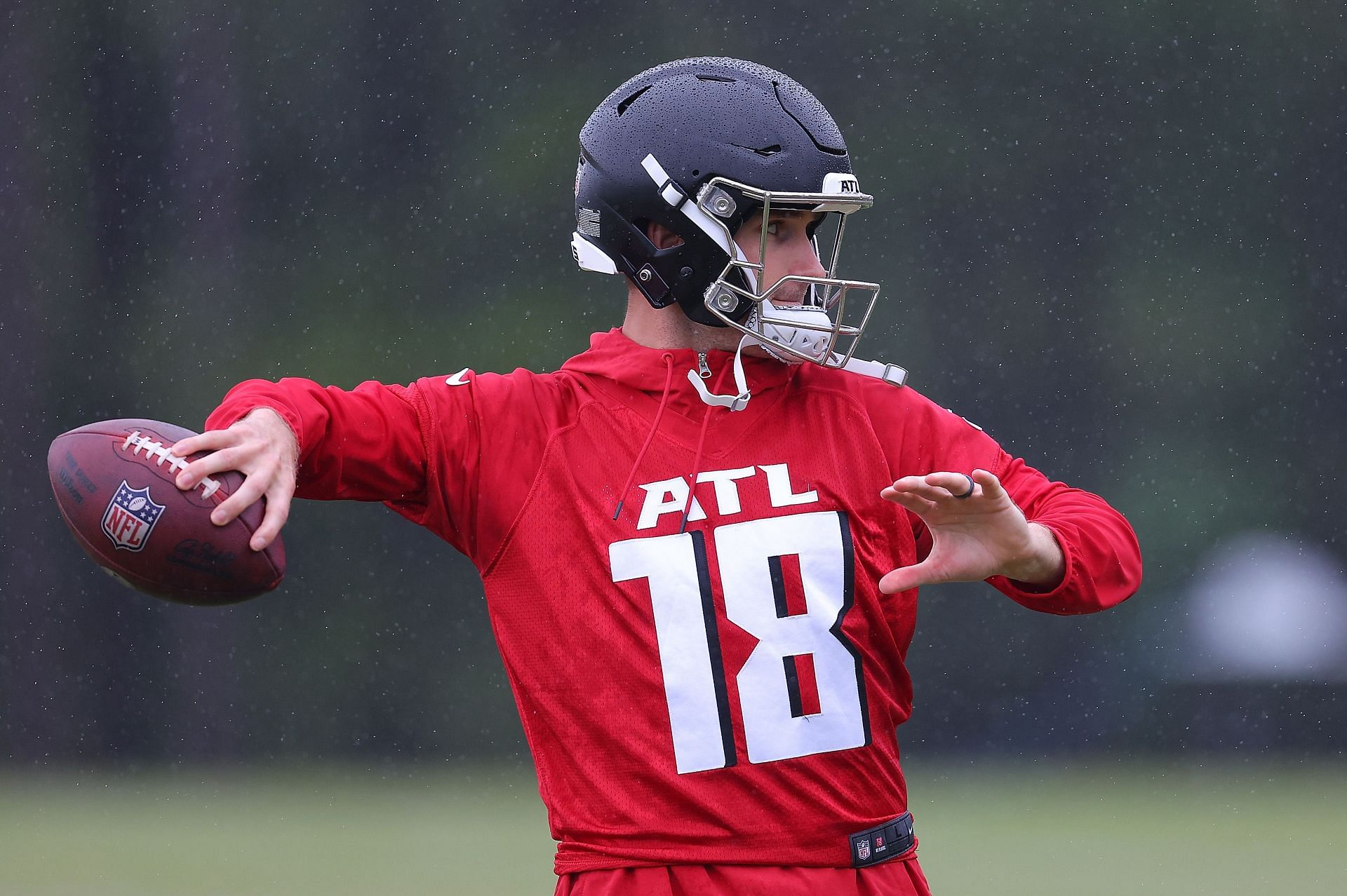 Kirk Cousins during Atlanta Falcons OTA Offseason Workout