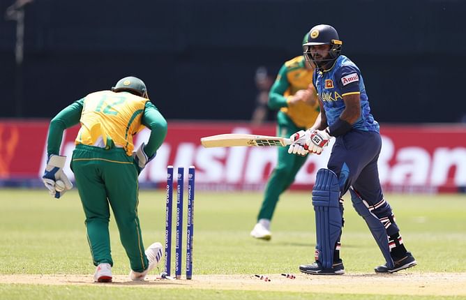 "Everyone got out while trying to play shots" - Irfan Pathan criticizes Sri Lanka's batting in 2024 T20 World Cup loss to South Africa
