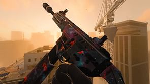 Swagg shows the "new best SMG" on Rebirth Island in Warzone