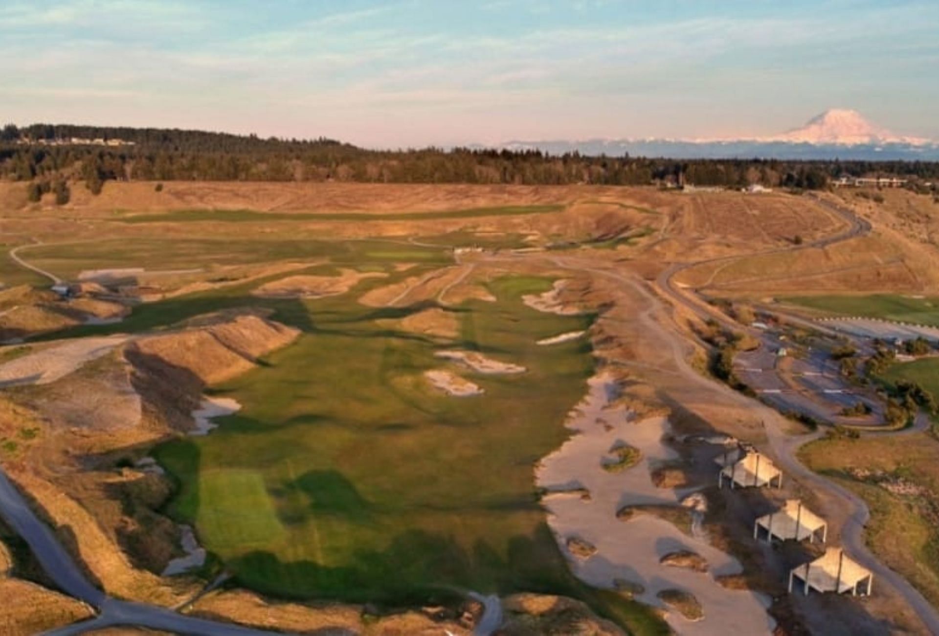 Chambers Bay (Image via X @/ChambersBayGolf)