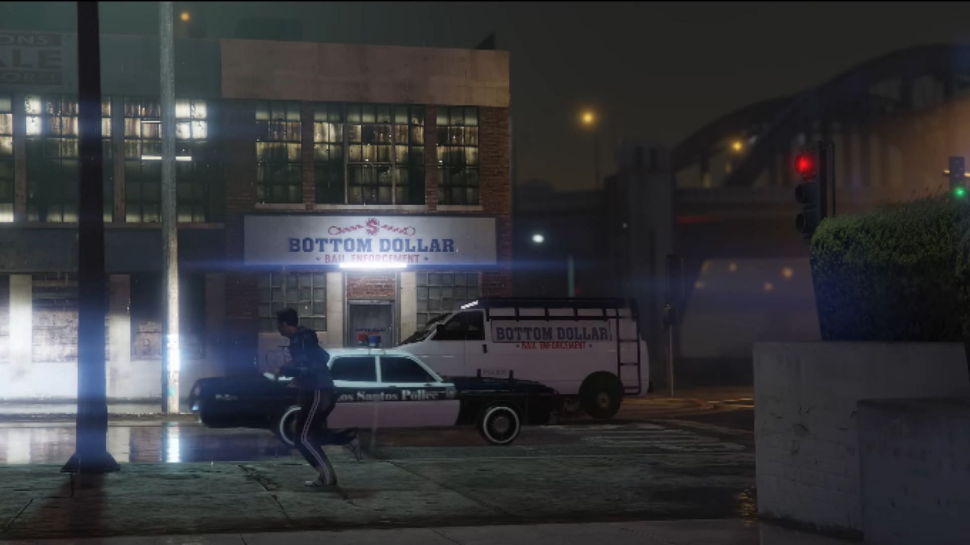 Police Greenwood passing by the new business (Image via Rockstar Games)