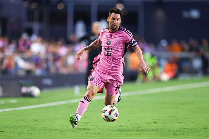 “I’ve seen him do things that make you laugh” - Argentina star likens Lionel Messi to Michael Jordan