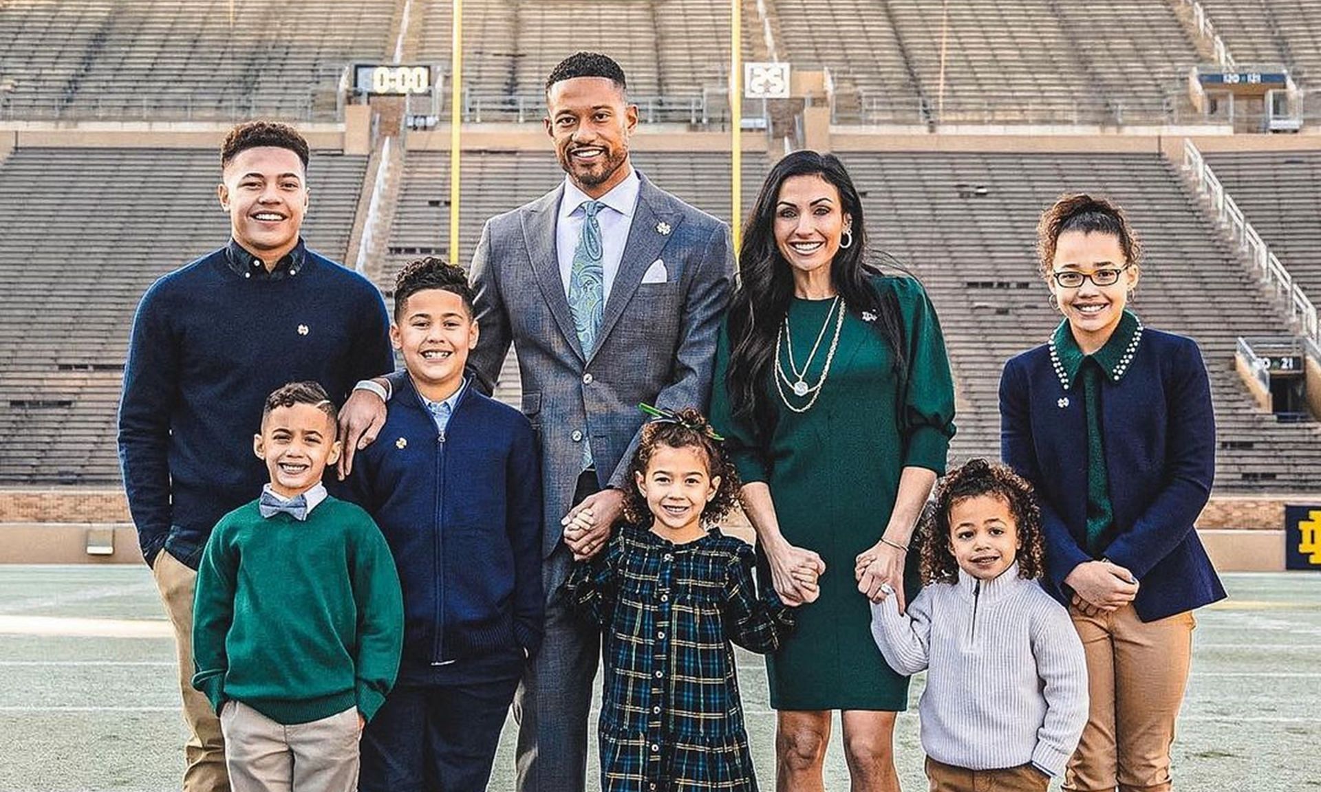 Notre Dame HC Marcus Freeman &amp; family shows up for WWE Smackdown at Chicago.