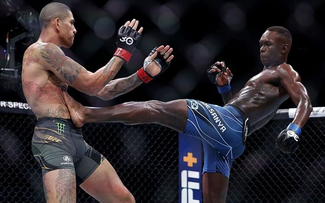 When Israel Adesanya suffered "painful" knee injury 13 days before Alex Pereira revenge: "I've been through worse"