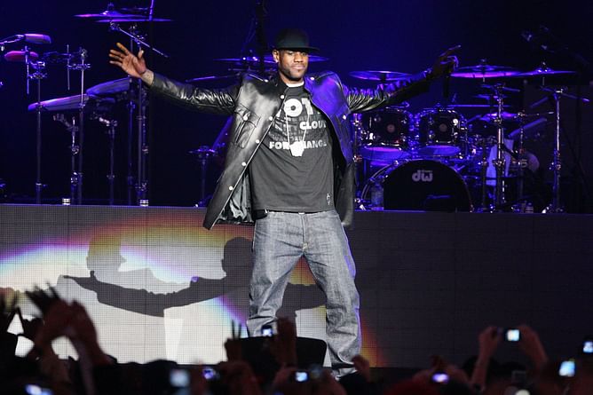 Watch: LeBron James filmed seemingly rapping "Not Like Us" along with Kendrick Lamar at his LA show