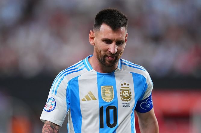 Lionel Messi interrupts post-match interview to console former Barcelona teammate after Copa America clash