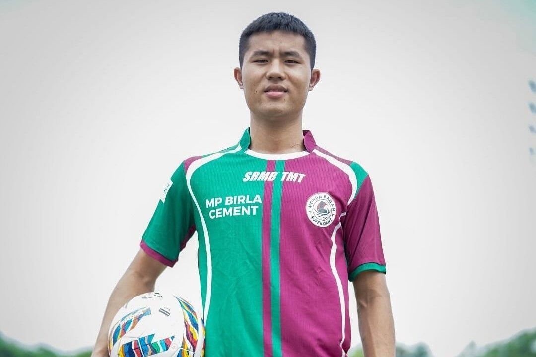 Apuia Ralte in the Mohun Bagan colours for the first time. 
