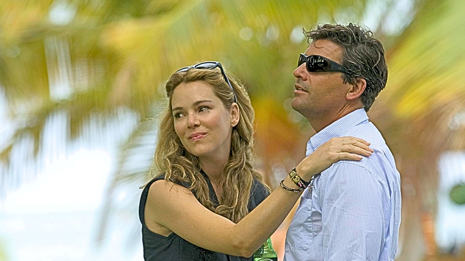 Jacinda Barrett and Kyle Chandler in Bloodline (Image via &copy; 2014 Netflix, Inc.)