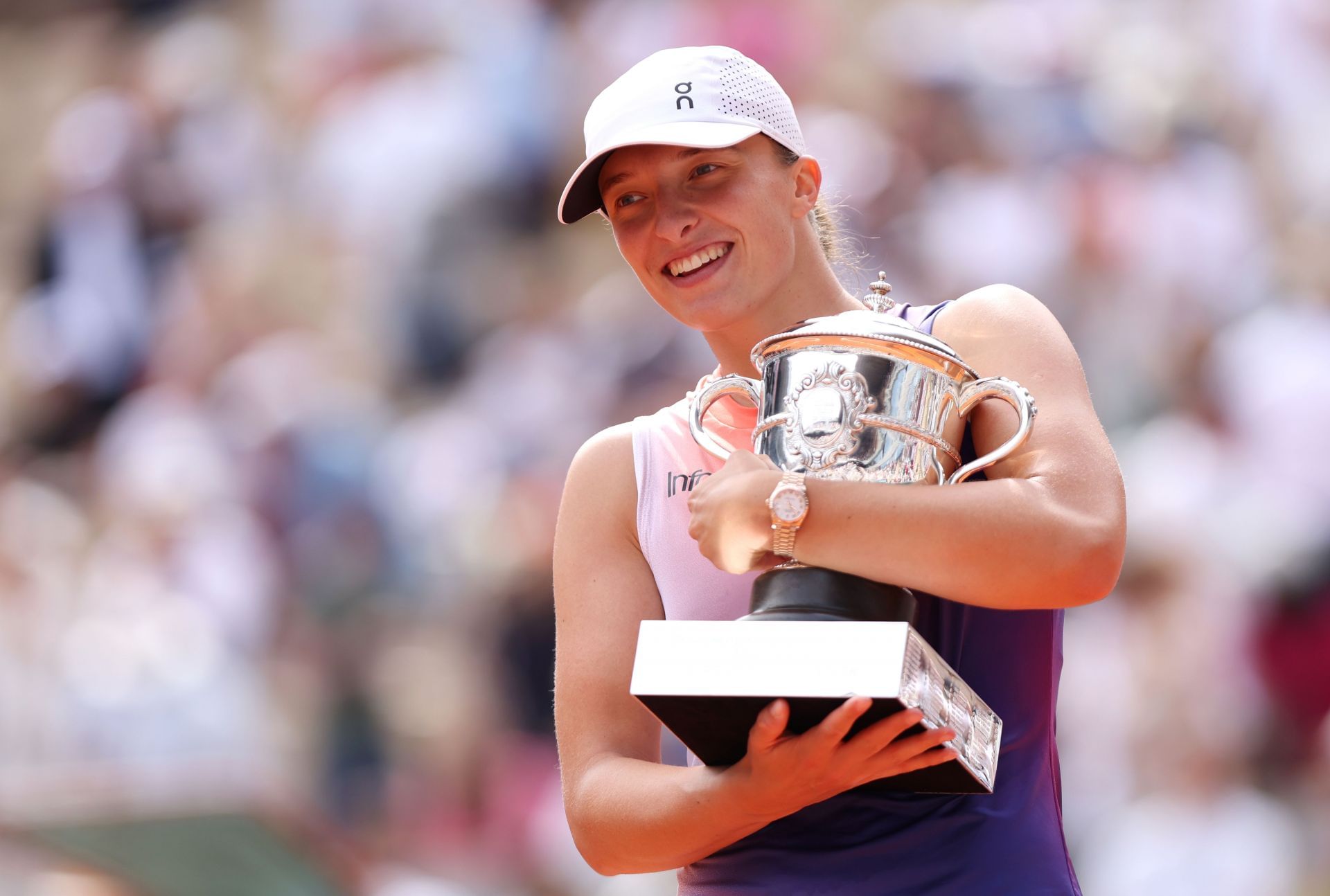 Iga Swiatek at the 2024 French Open. (Photo: Getty)