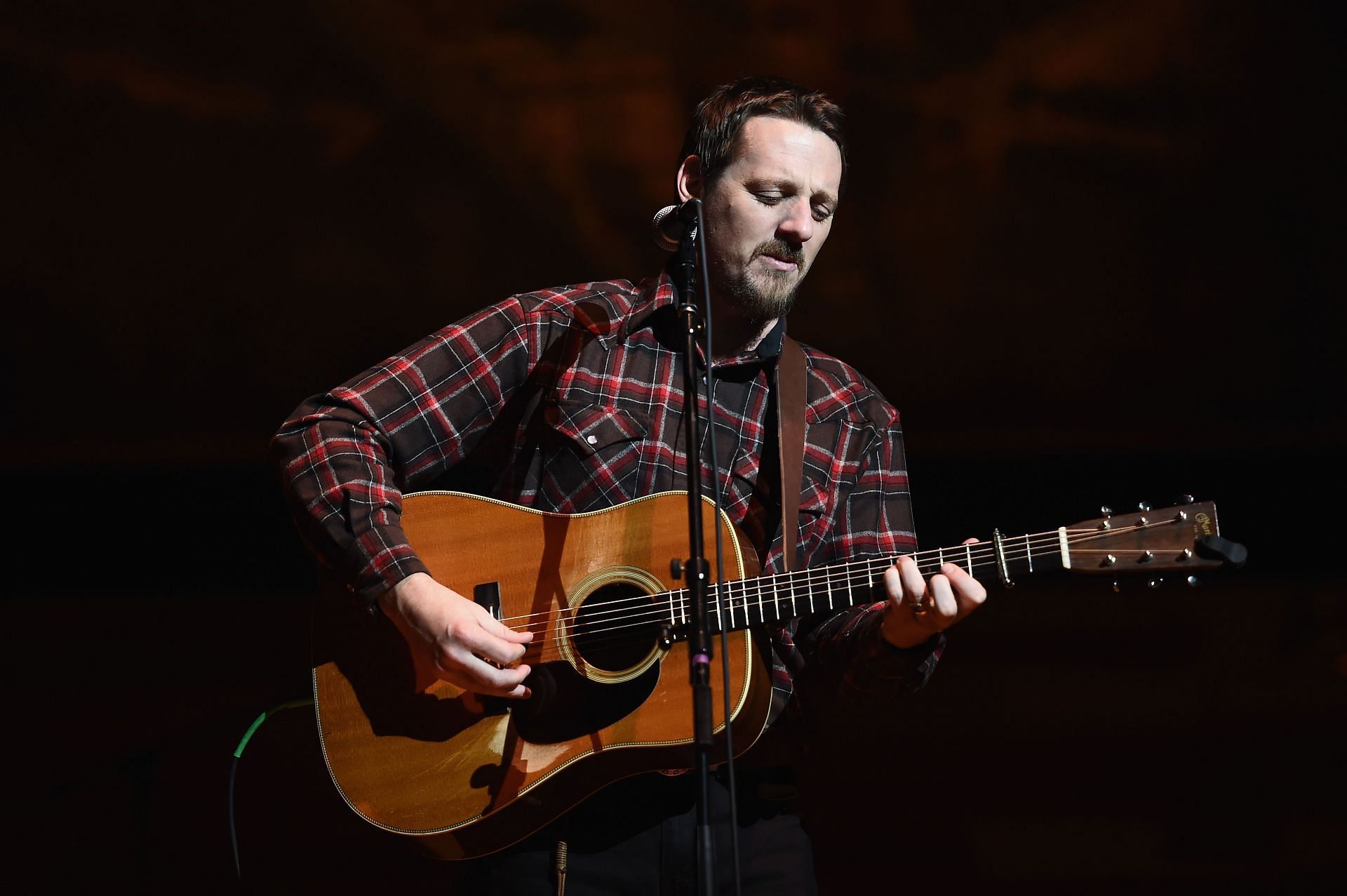 Sturgill Simpson will release Passage Du Desir on July 12 (Image via Dimitrios Kambouris / Getty Images)