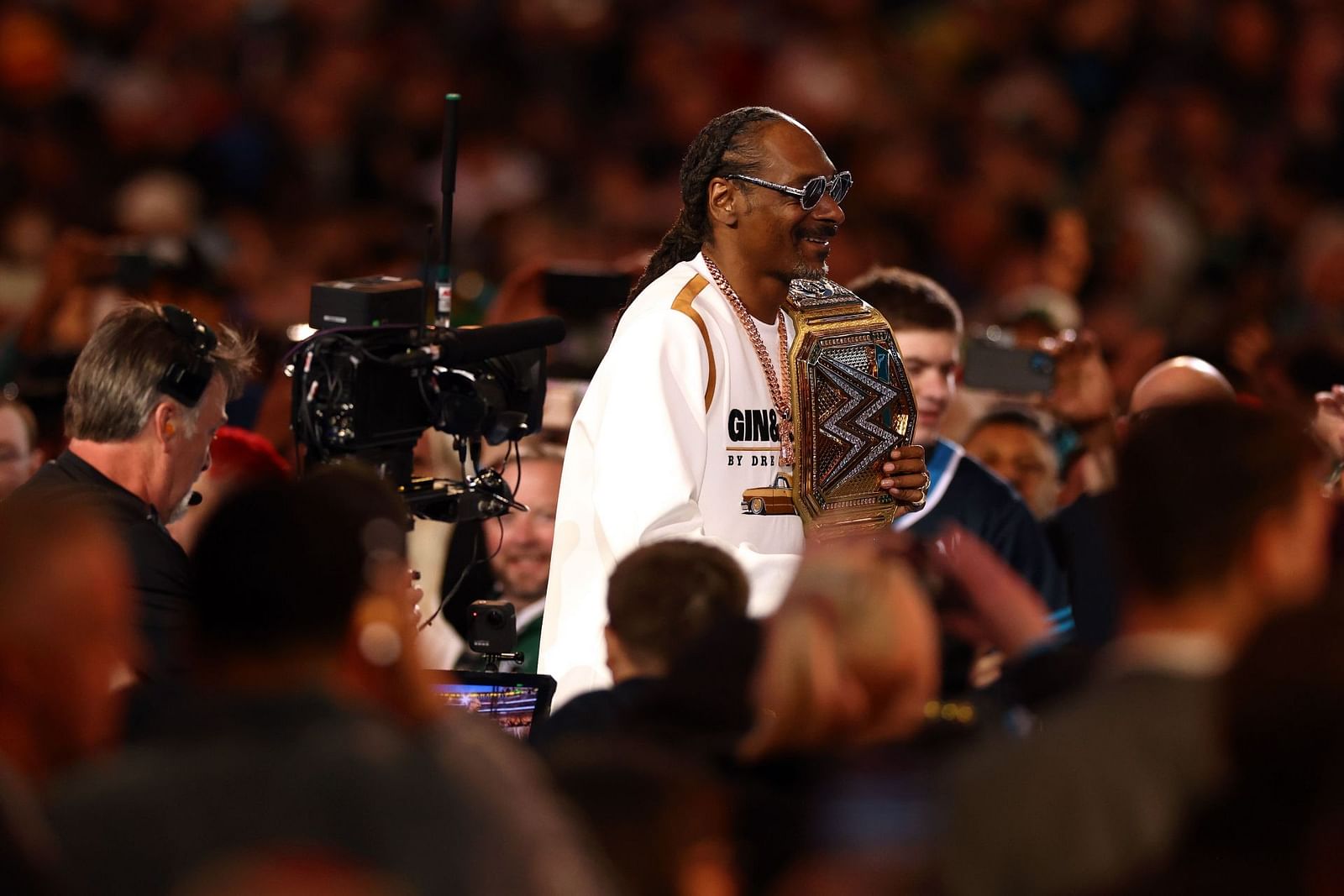 Snoop Dogg arrives at the U.S. Olympic Track and Field Trials to ...