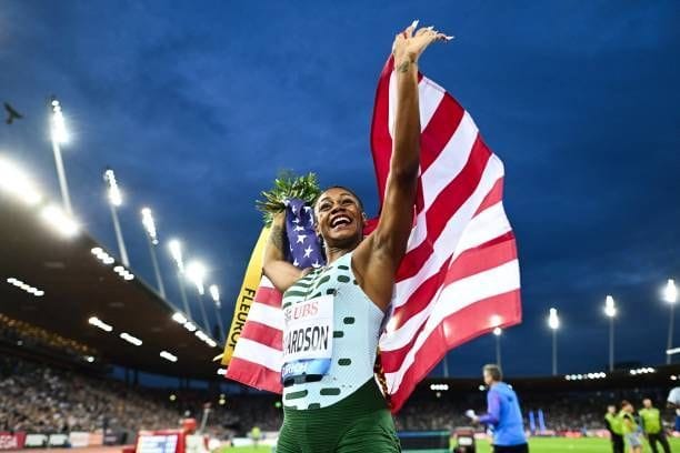 How tall is Sha'carri Richardson?