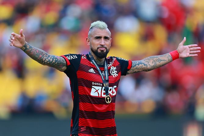 “He lacks something more” - Arturo Vidal challenges Real Madrid midfielder to become one of the best in the world