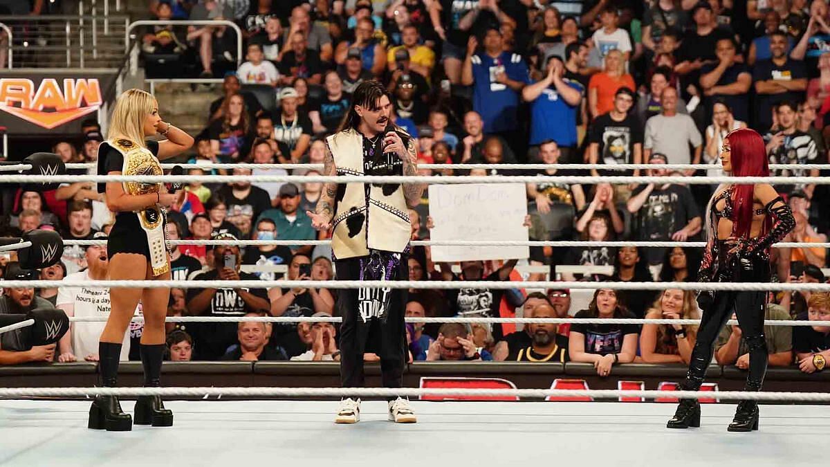 Zelina Vega and Liv Morgan will collide in a Women